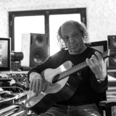 Fio Zanotti nel suo studio
